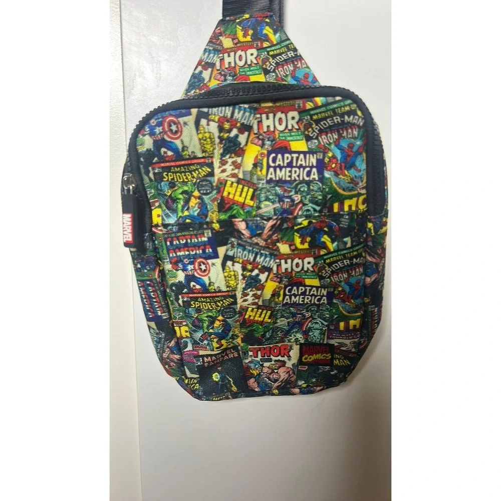 NWOT Marvel Comic all over print messenger‎ bag